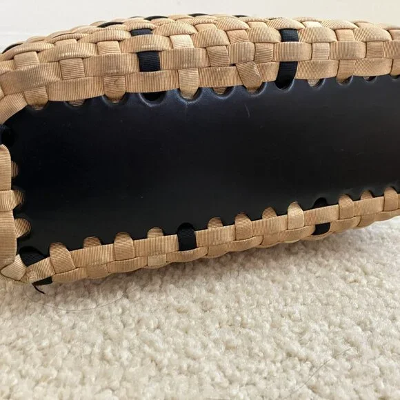 Vintage Salvatore Ferragamo purse - Picture 6 of 10